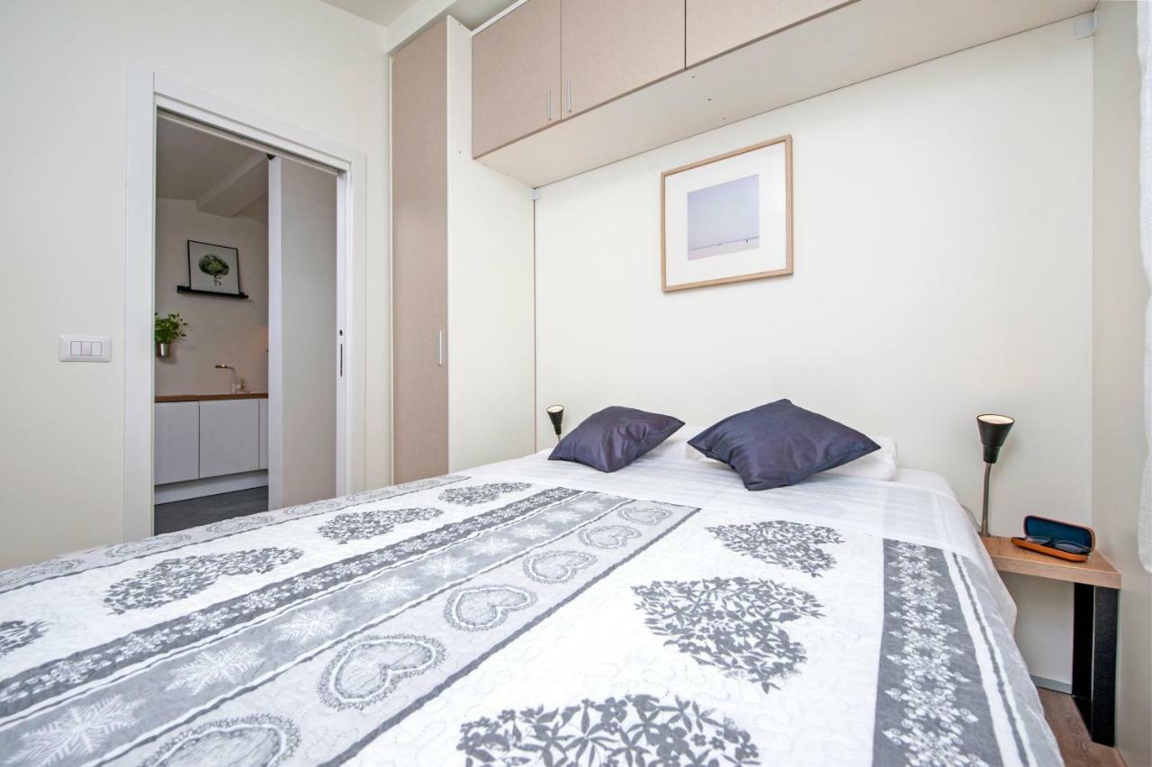 Lakovich Sea View Apartments ロヴィニ エクステリア 写真
