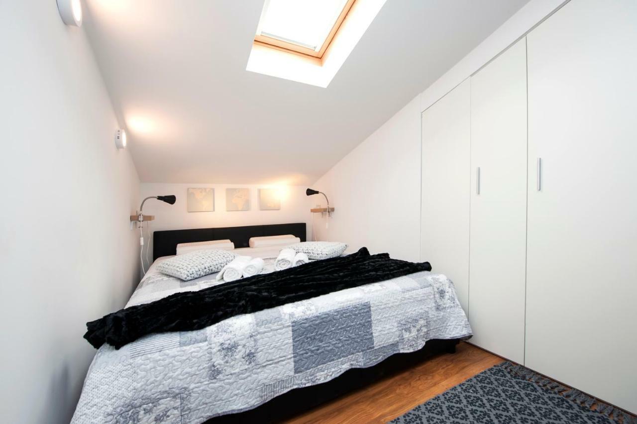 Lakovich Sea View Apartments ロヴィニ エクステリア 写真